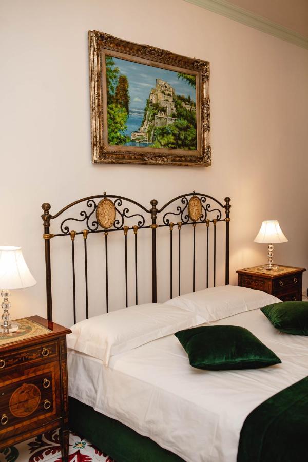 Delfini Trevi House Hotel Roma Exterior foto