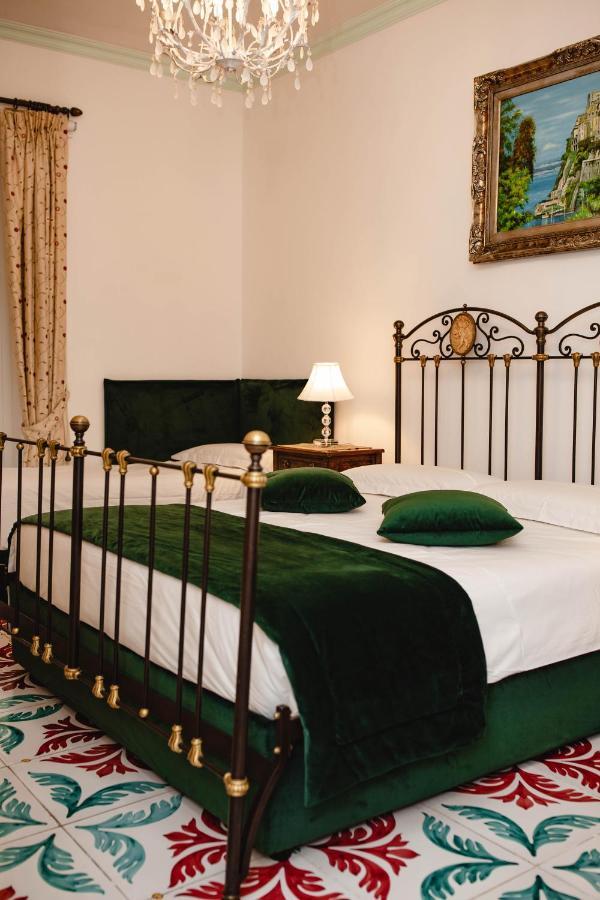 Delfini Trevi House Hotel Roma Exterior foto