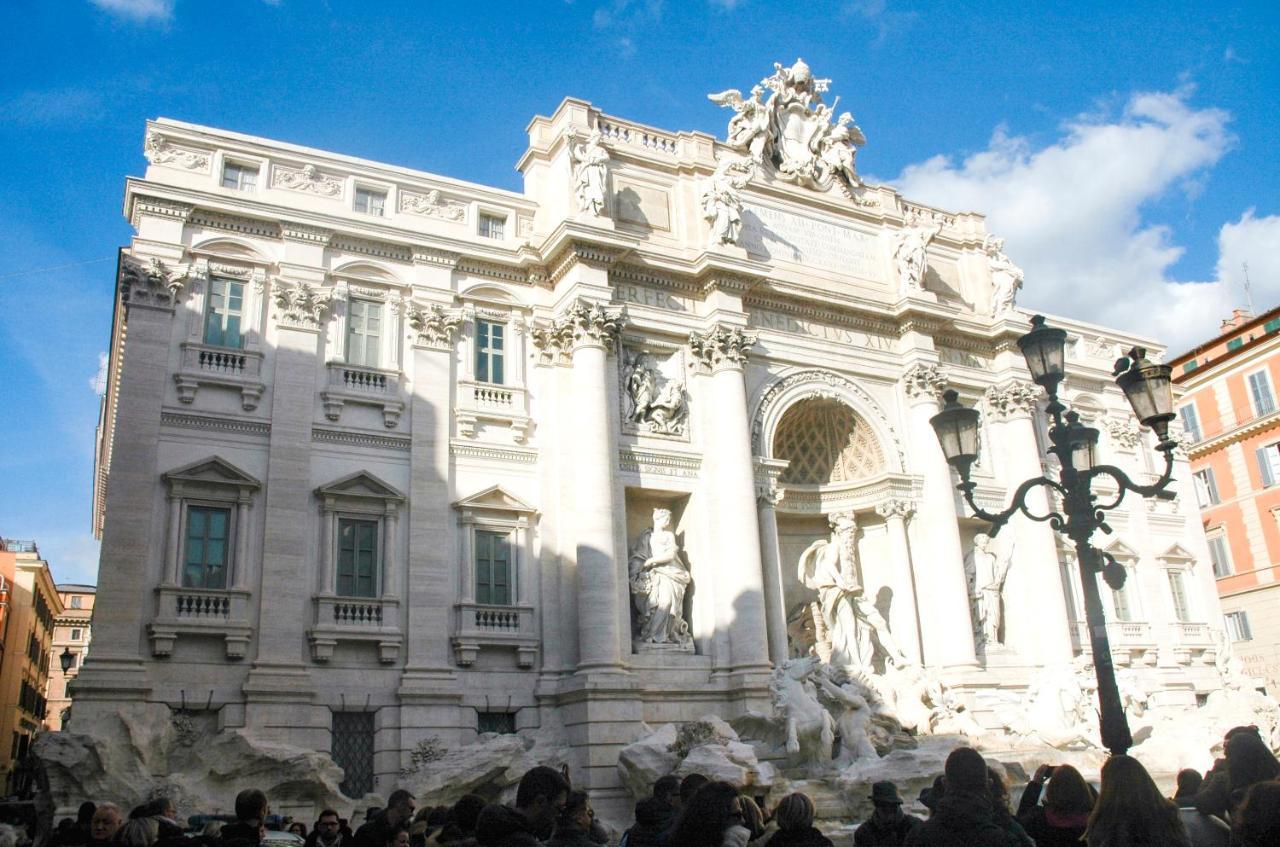 Delfini Trevi House Hotel Roma Exterior foto